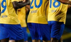 开云体育直播-里约瓦尔主场战胜戛纳，喜迎三分