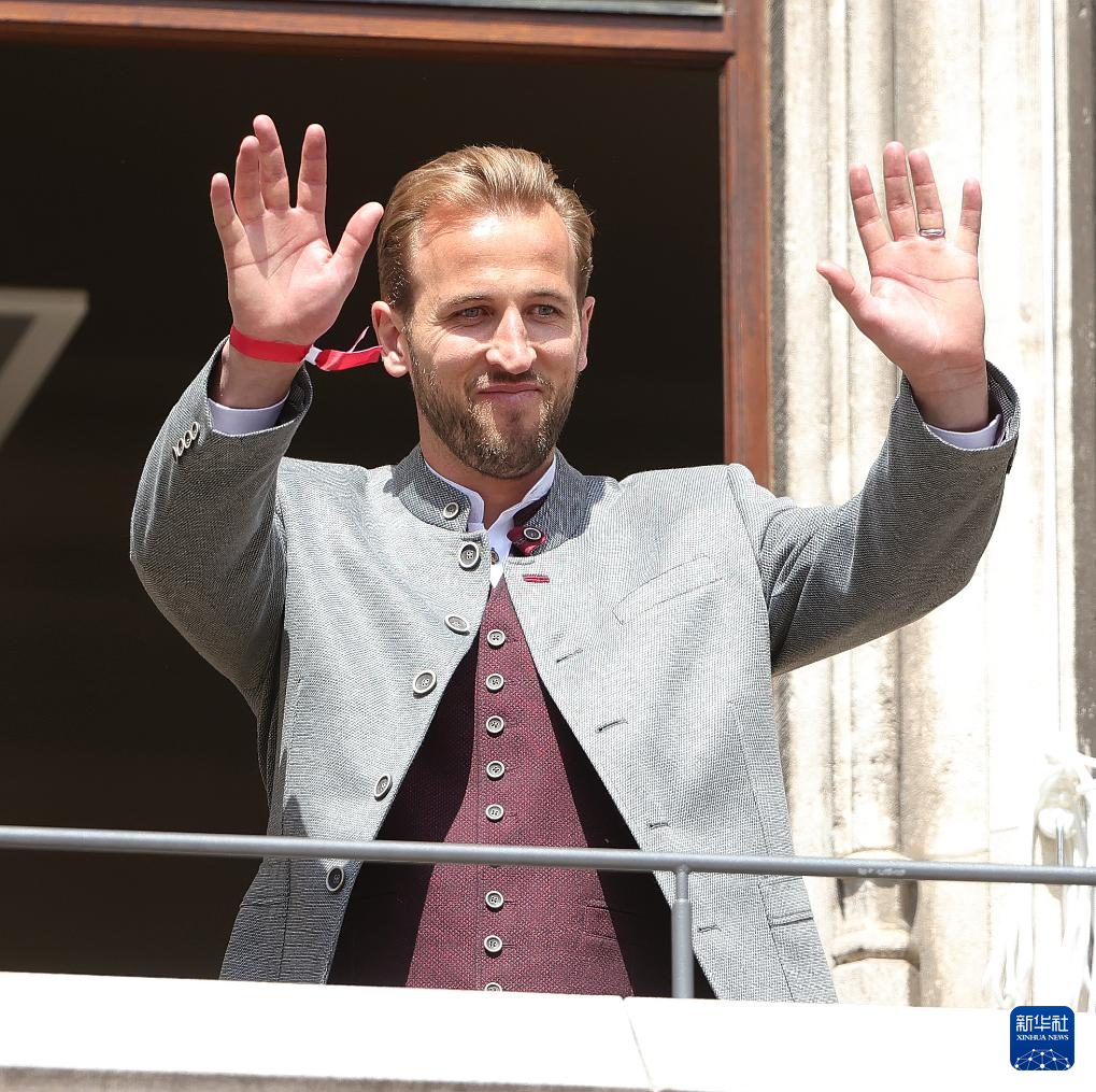 关于拜仁慕尼黑队球员展示攻守平衡，实现完美胜利的信息