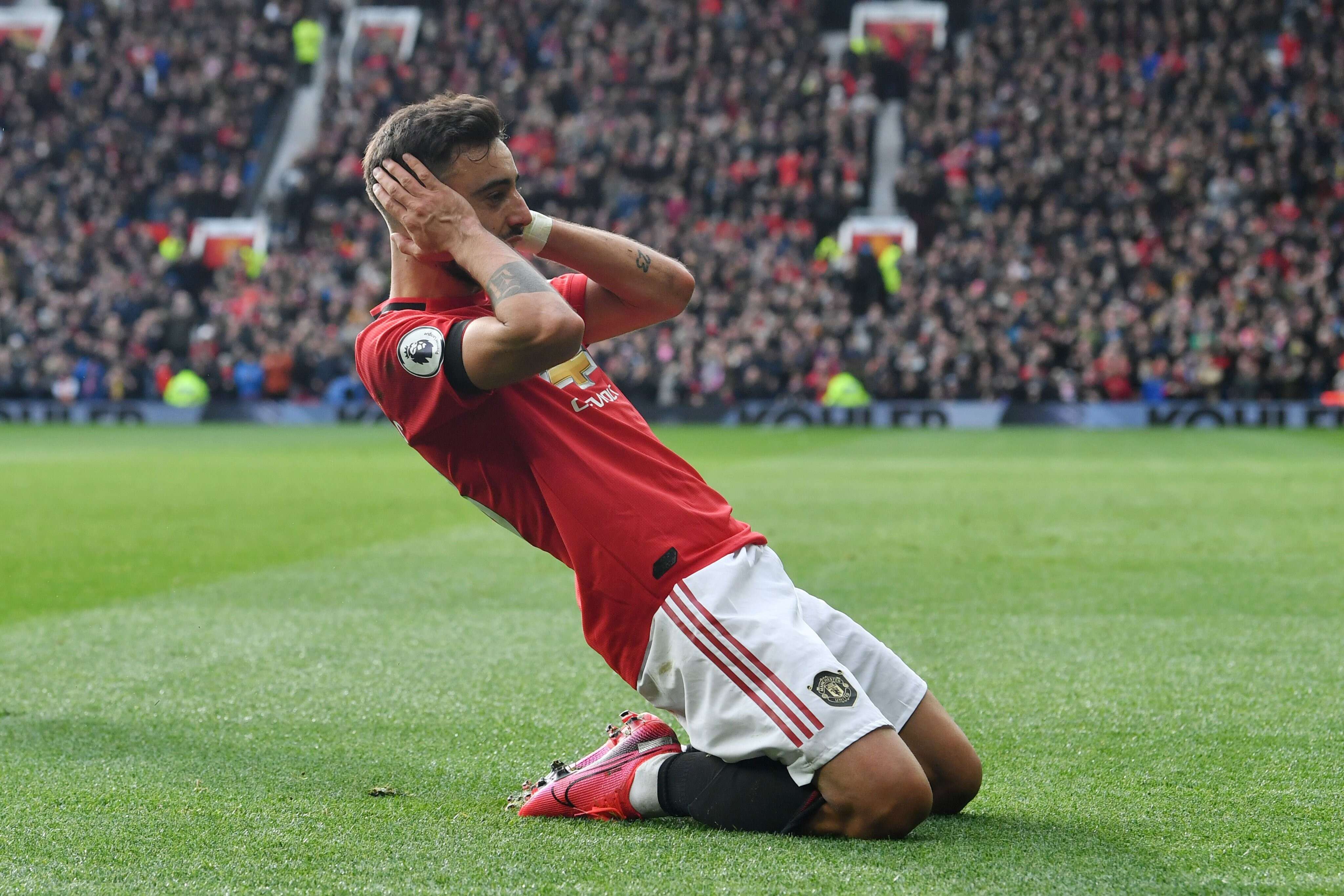 里昂在主场击败了曼联，小组出局的简单介绍