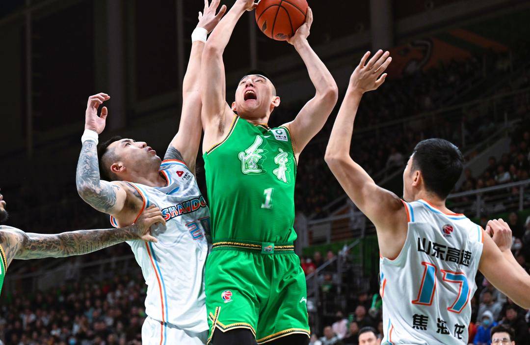 关于罗瑞尔队在周三的比赛中获得了胜利的信息