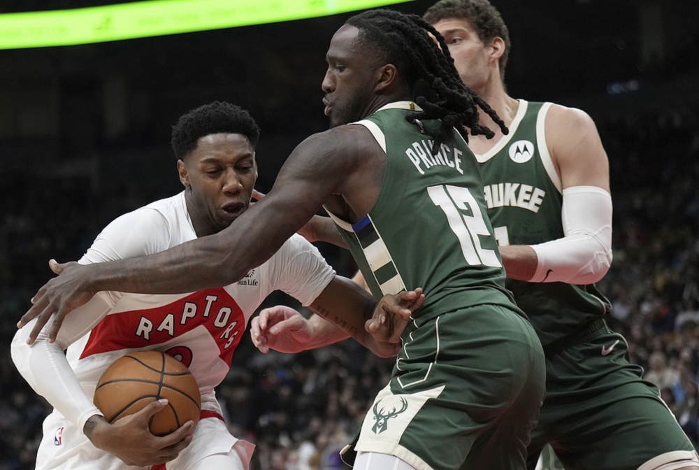 关于雄鹿主场大胜猛龙，锁定东部头名的信息