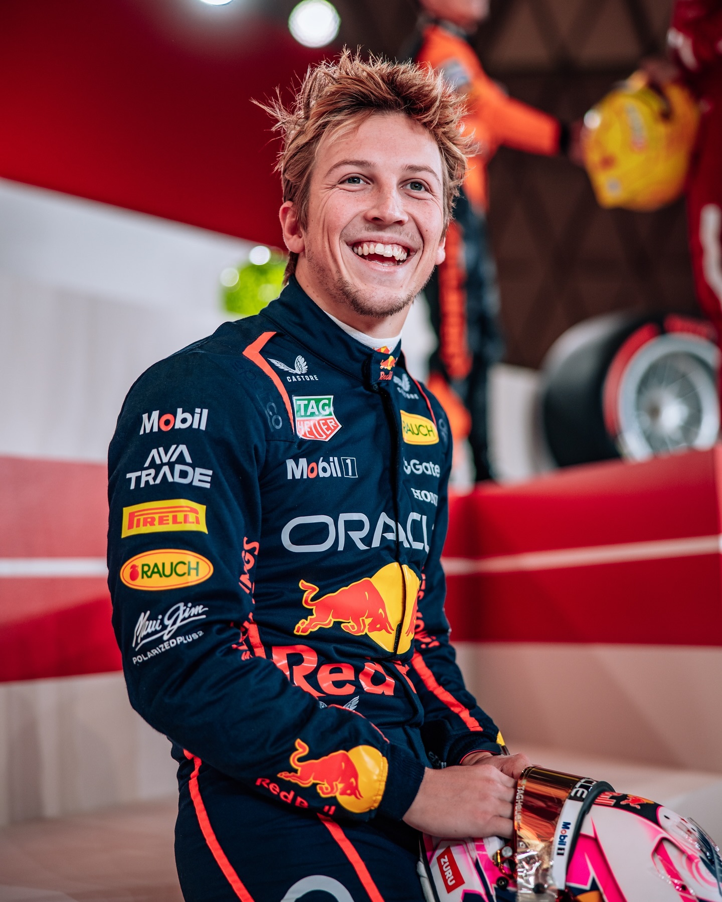 红牛二队轻取迈凯伦，皮亚斯特里高光表现的简单介绍