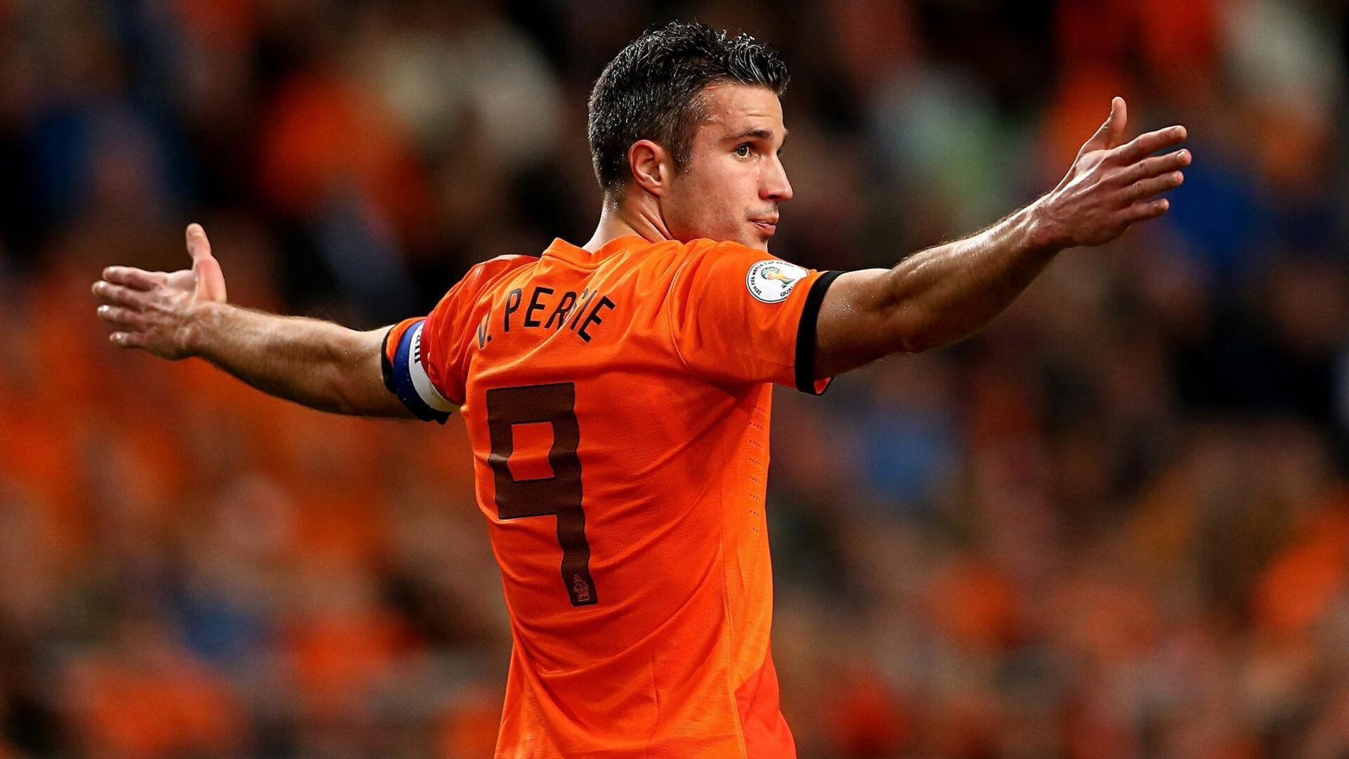 魔术对阵广厦队,克莱关键战不手软,一场跨越篮球文化的对决