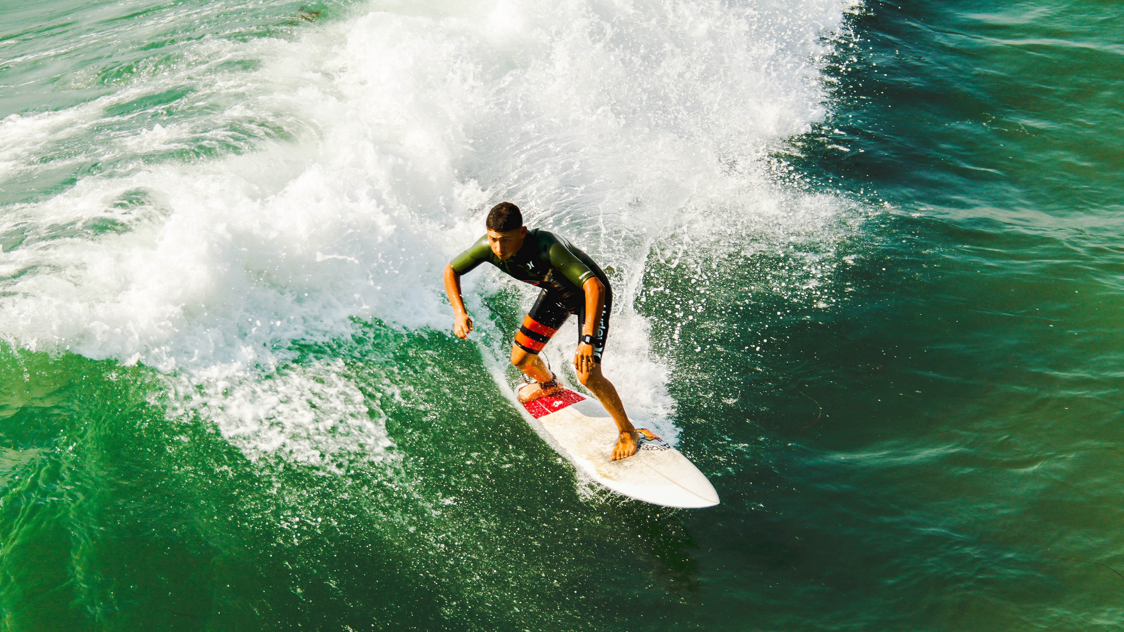 当东方巨龙吞噬银黑军团,上海队爆冷淘汰马刺背后的战术革命与英格拉姆的持续杀伤学