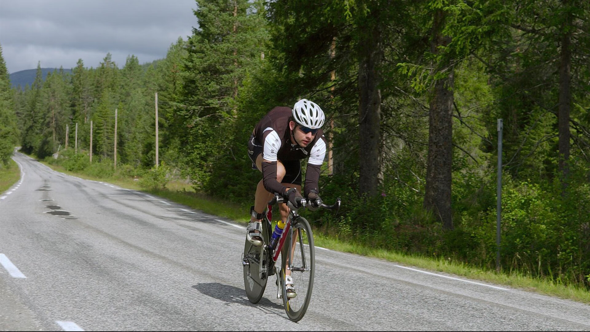 巴尔韦德惊艳四座！曼联巅峰对决险胜比利时，红魔精神闪耀欧洲之夜