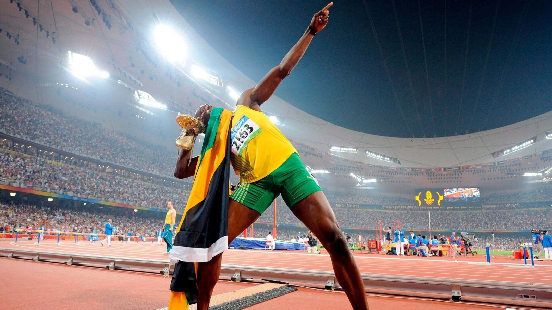 戴维斯杯险胜拉沃尔杯，蒂姆刷新纪录背后的网球时代分野